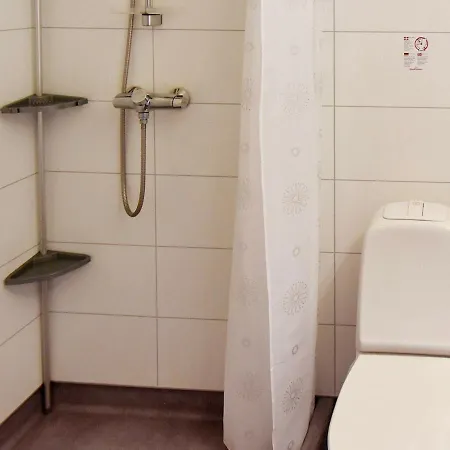 8 Person In Oksvoll